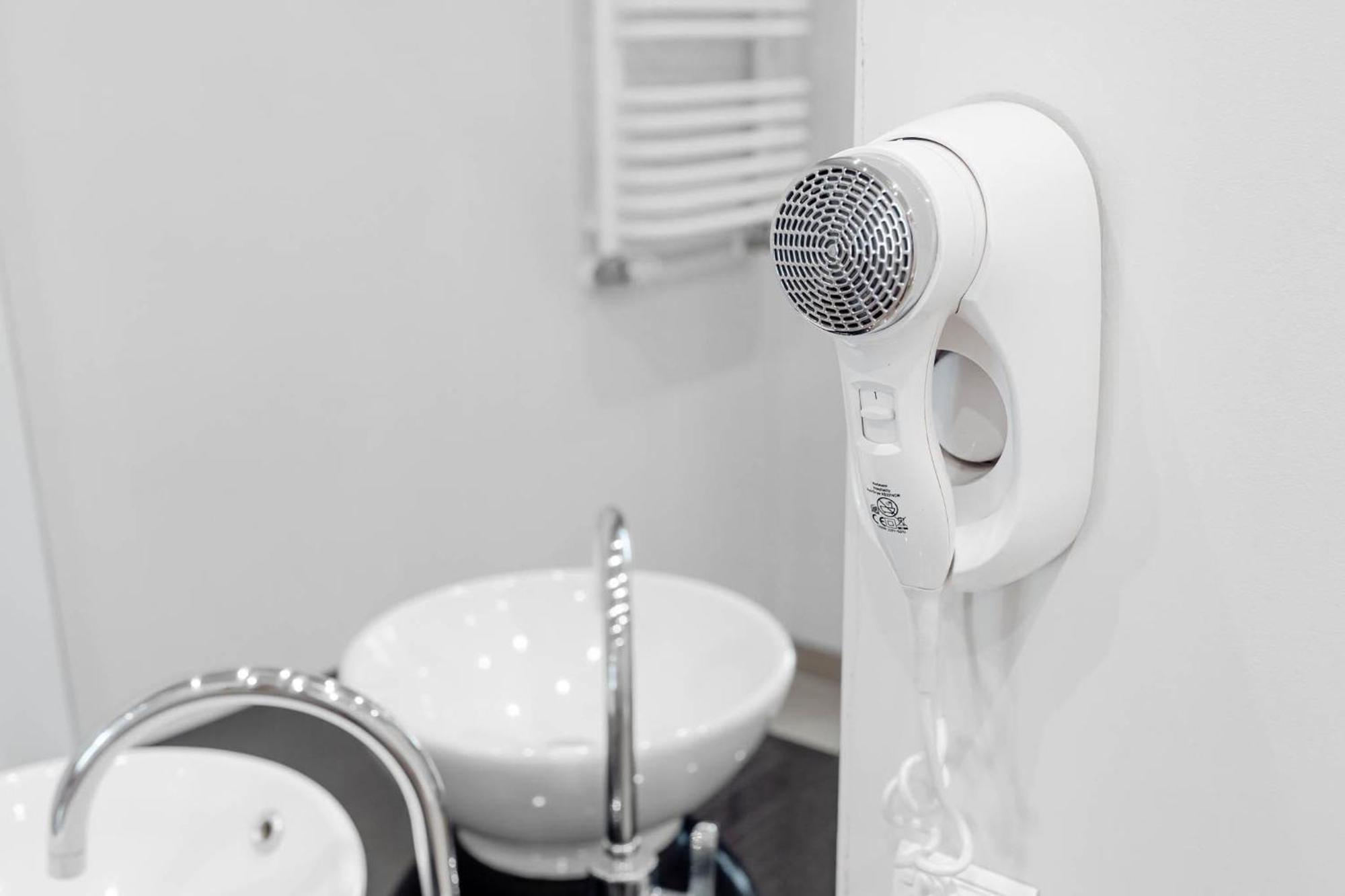 Rent Like Home - Oxygen Wronia 45 II Varsó Kültér fotó