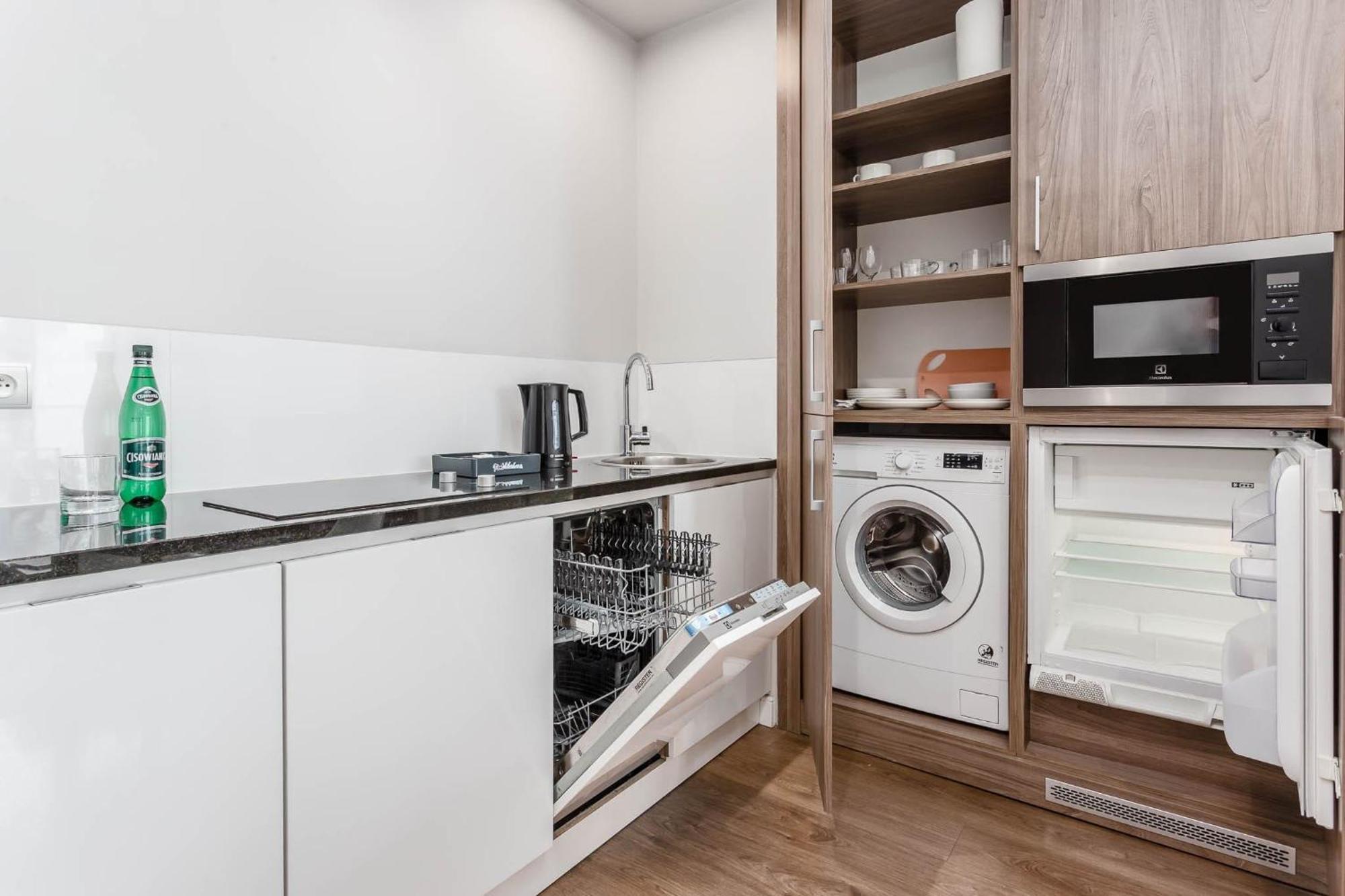 Rent Like Home - Oxygen Wronia 45 II Varsó Kültér fotó